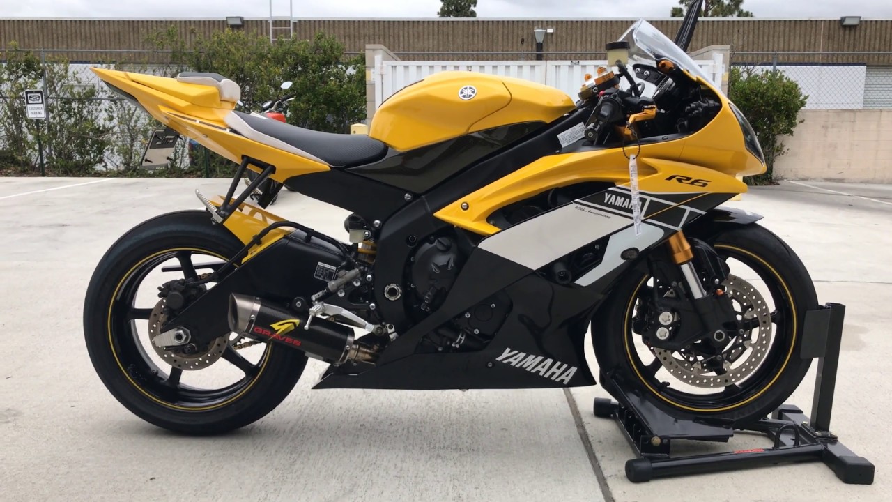 Onyx Moto / 2016 Yamaha R6 / Graves Exhaust Sound Clip