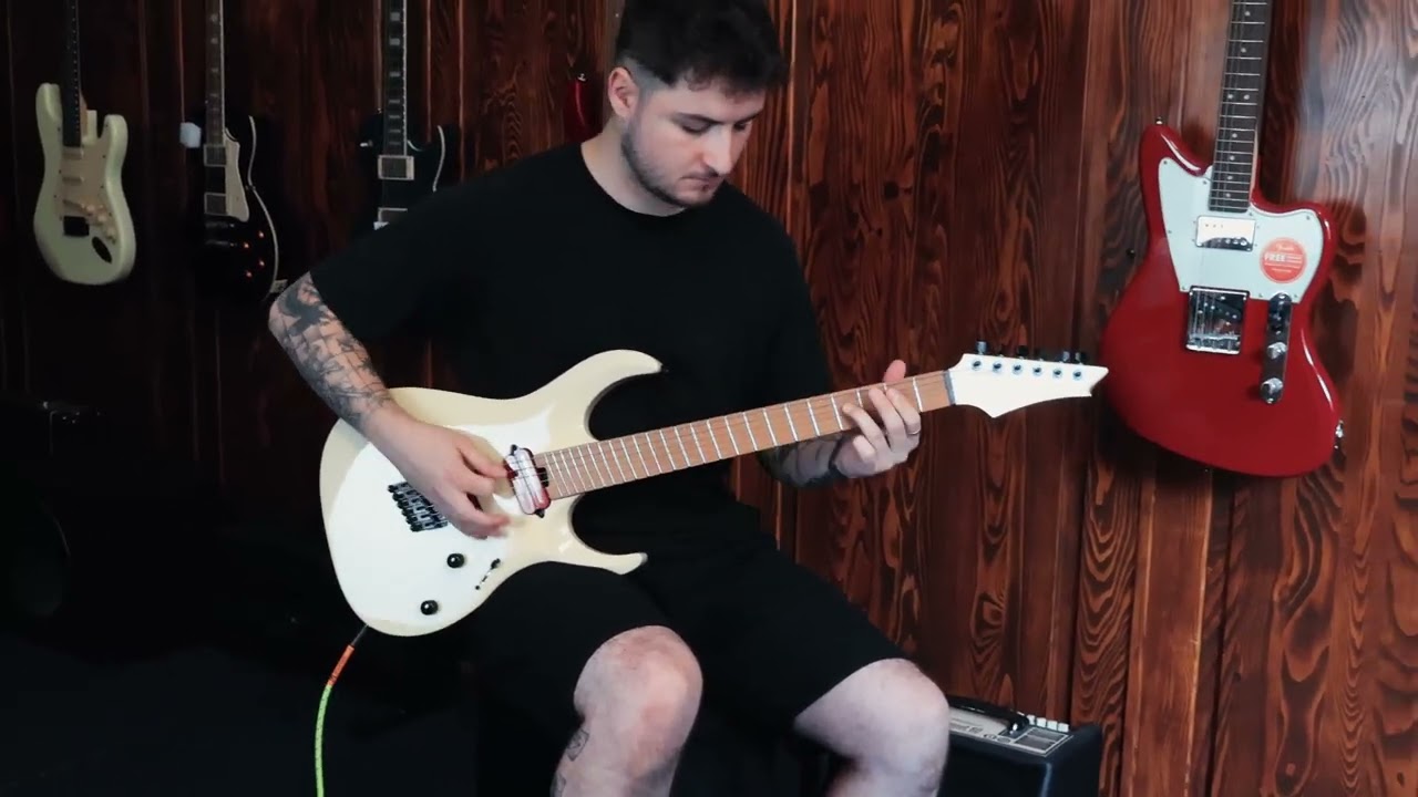 Cort X700 Mutility II - multiscale electric guitar