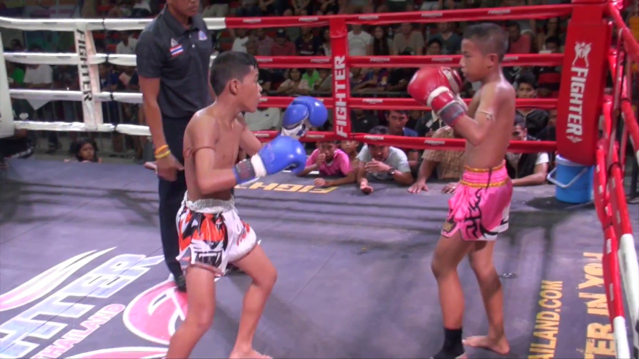 Petwanon TigerMuayThai vs Petpreecha Kohyaocentre 1/8/17
