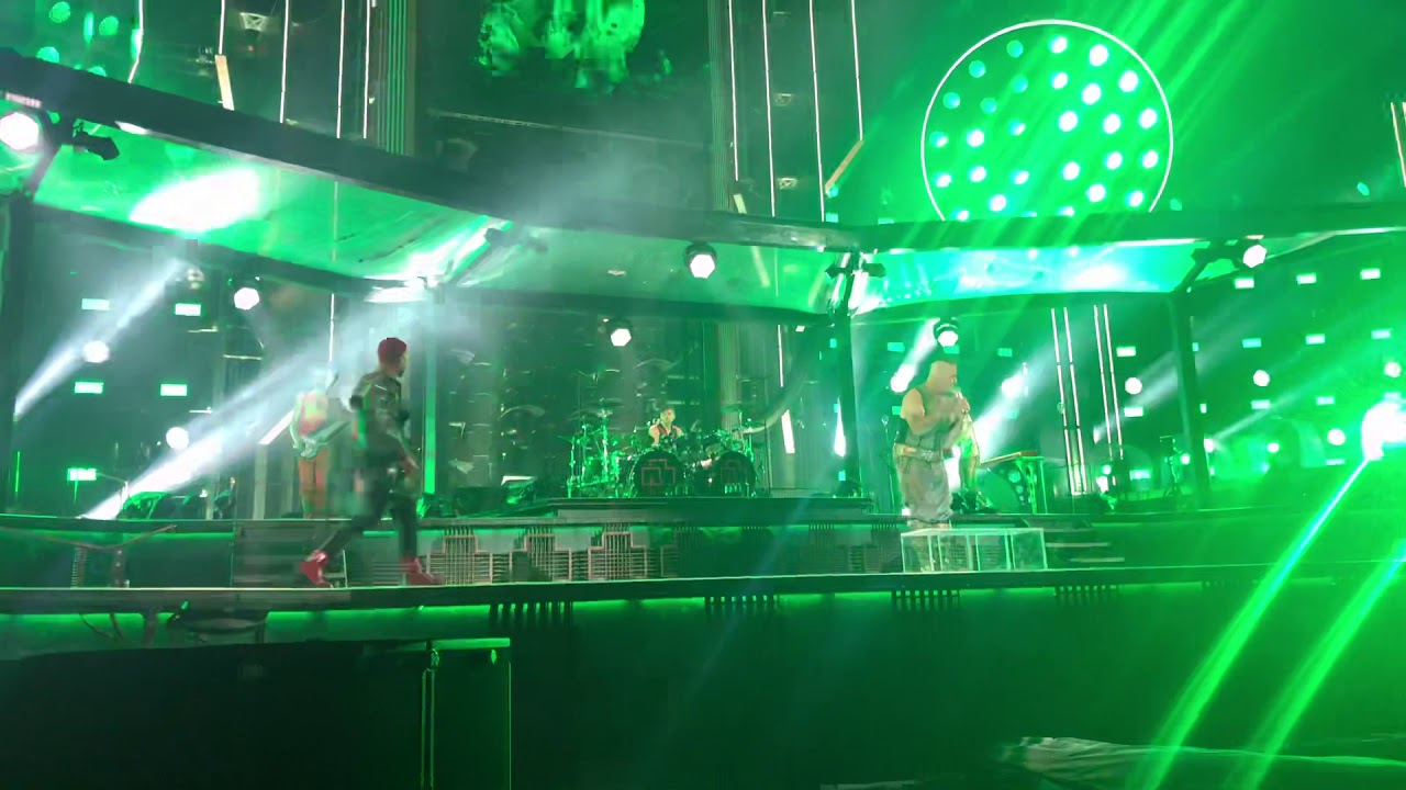 Rammstein - Du Riechst So Gut (live at Milton Keynes, UK 06/07/2019)
