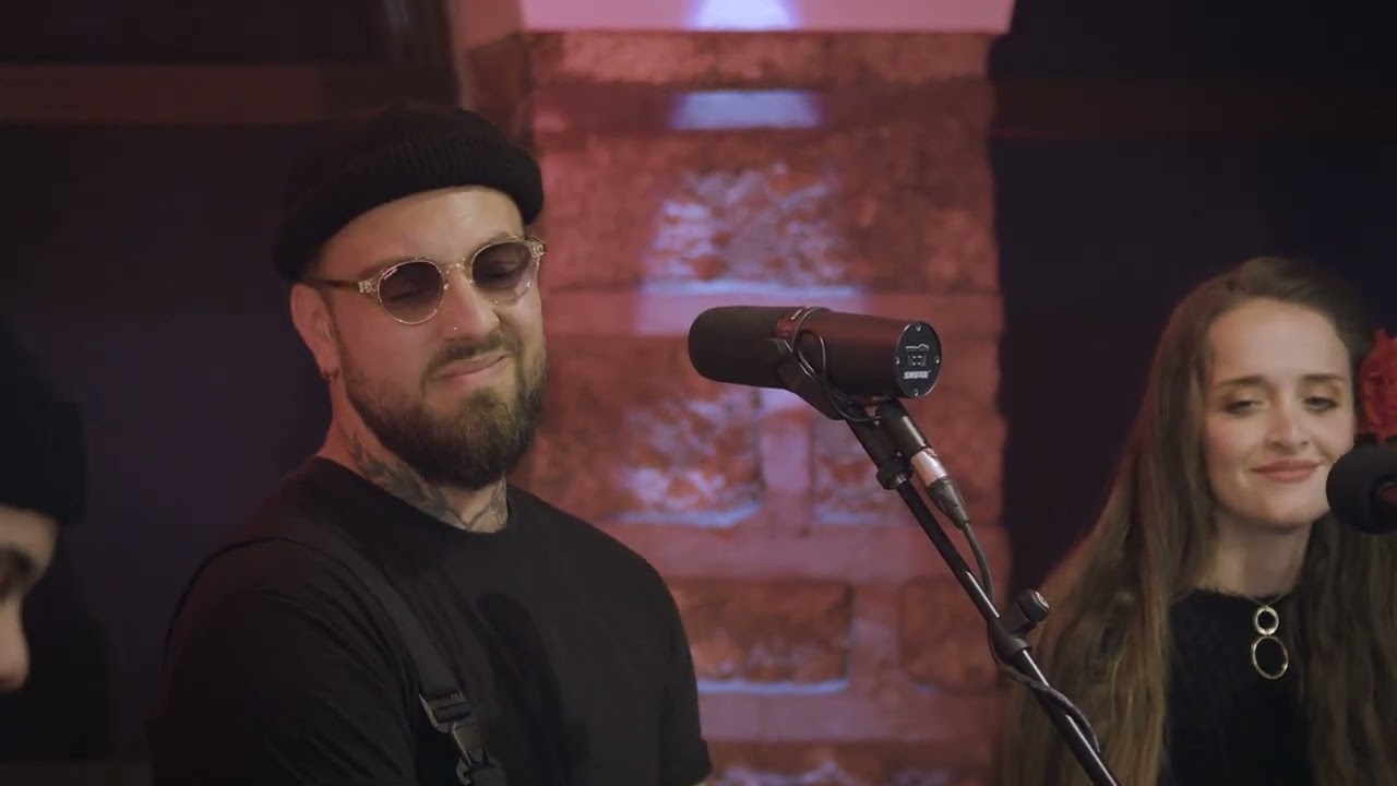 Joss Bari - Donne-moi tout (Live au Studios du Paradis)