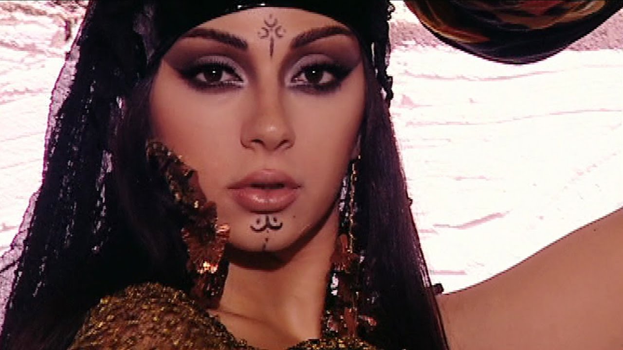 Fawazeer Myriam Egyptian Saidi dance / ميريام فارس رقص مصري صعيدي