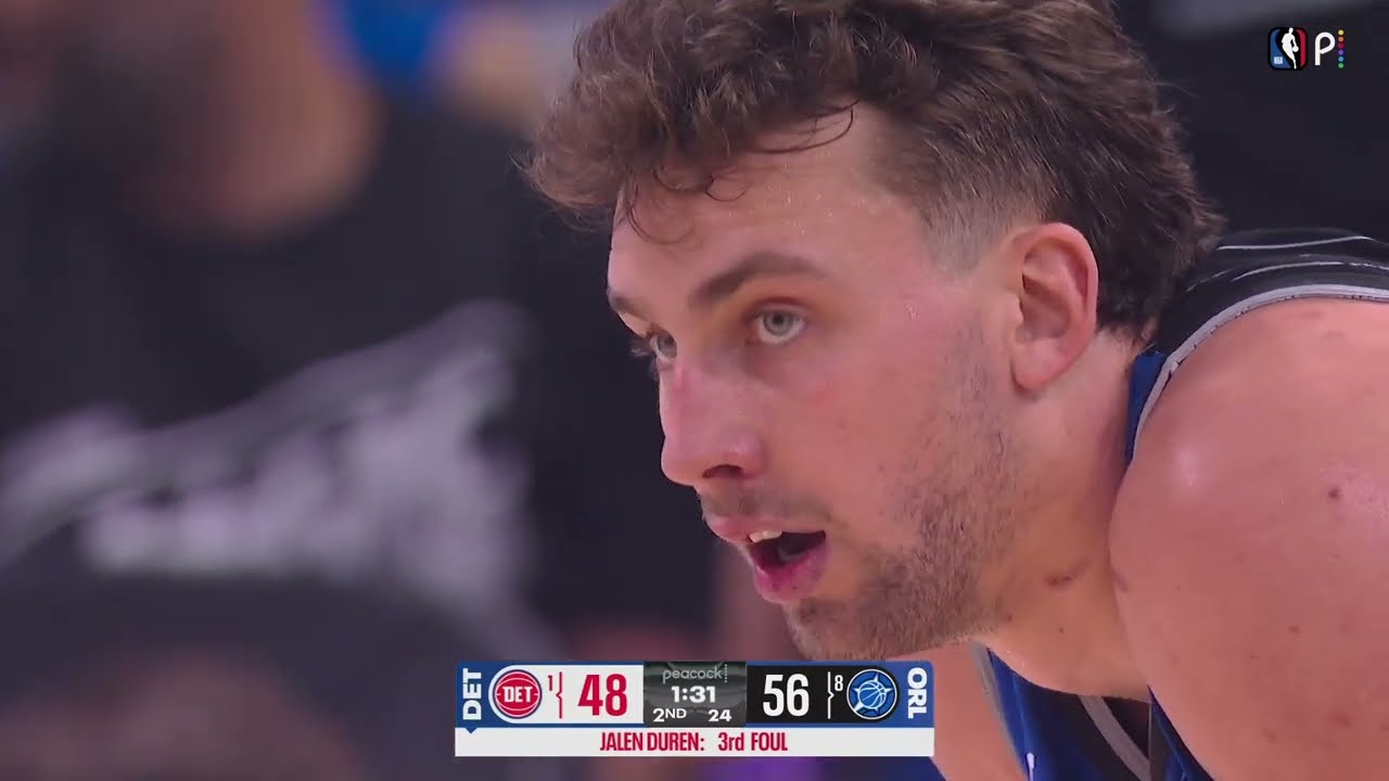 Franz Wagner cooks Jalen Duren with the floater, the pump fake and hook shot, and draws 3rd foul