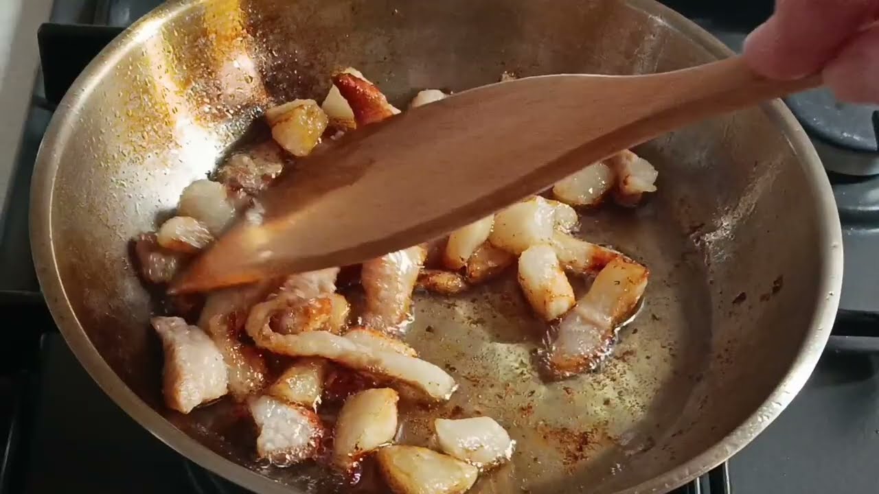 Из куриной печени очень вкусный рецепт паштета