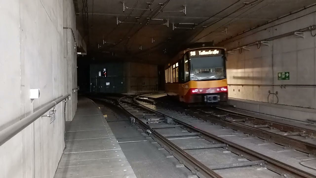 Abfahrt 2x GT8-100D/2S-M in Marktplatz (Pyramide) | Straßenbahn Karlsruhe