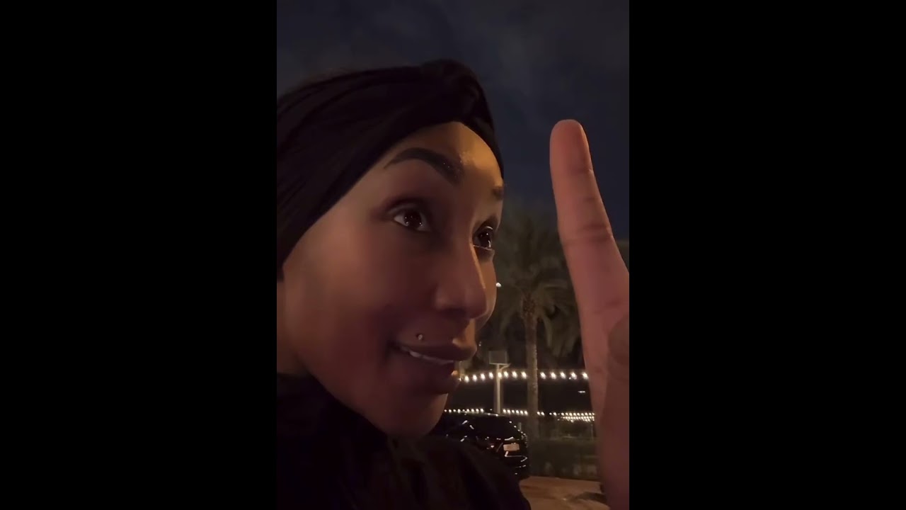 Emma lohoues à propos de la guerre à Dubaï 