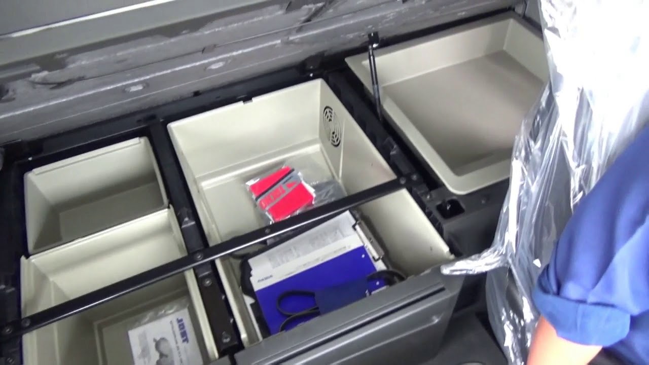 新型ＶＯＬＶＯ　ＦＨトラクタヘッドの室内