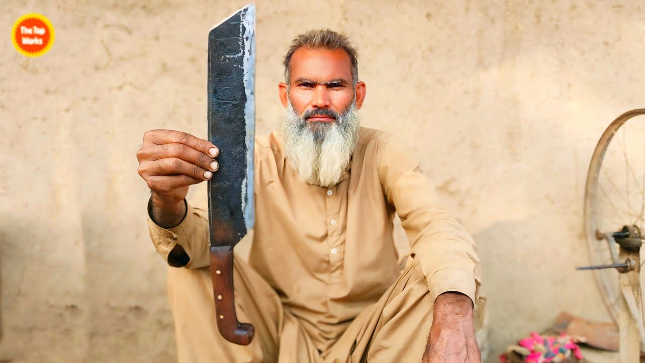Talented Blacksmith turned old Rusty Leaf spring into a Machete knife | Blacksmithing projects