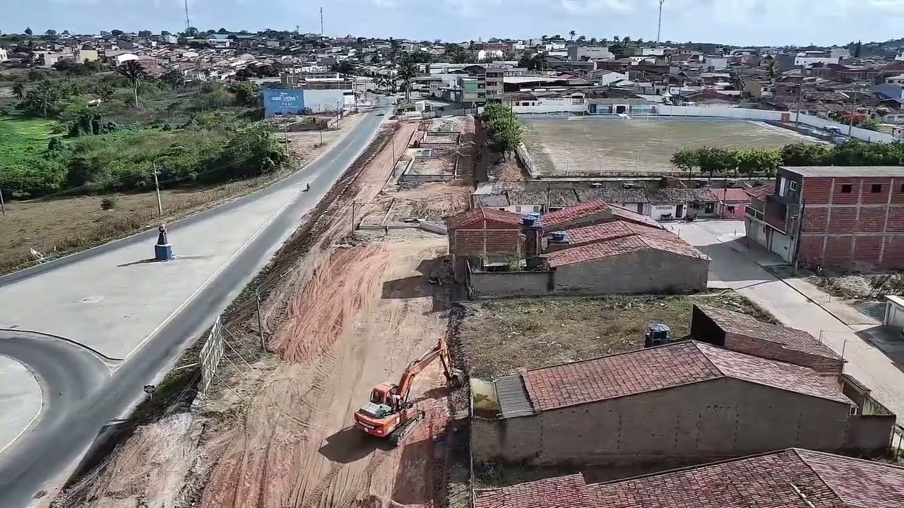 Construção de praça na saída da cidade de Remígio pb 