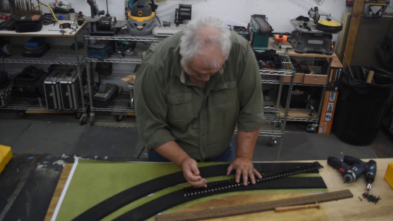 You Asked For It: Curve O Scale Flex Track