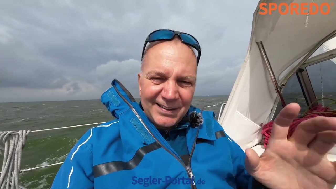 Wie Du die Yacht nach einer Bö schnell aufrichten und Anfängern die Angst nehmen kannst