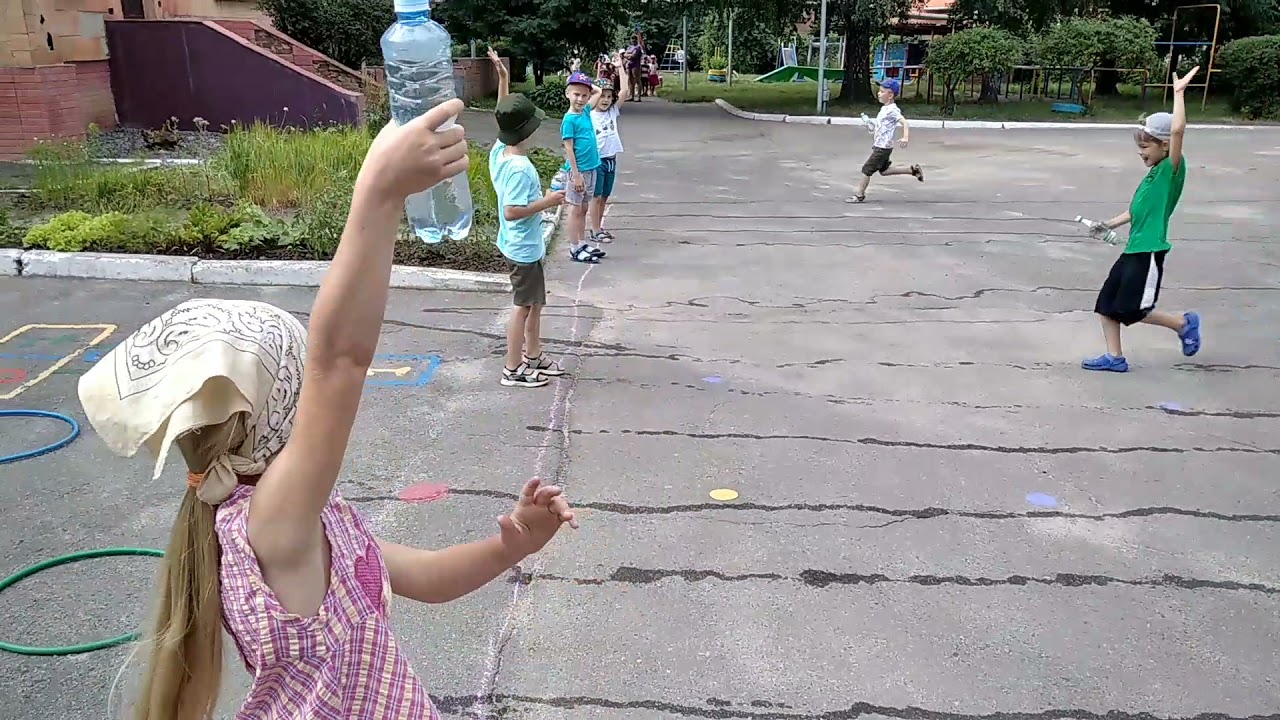 Рухливі ігри з водою.