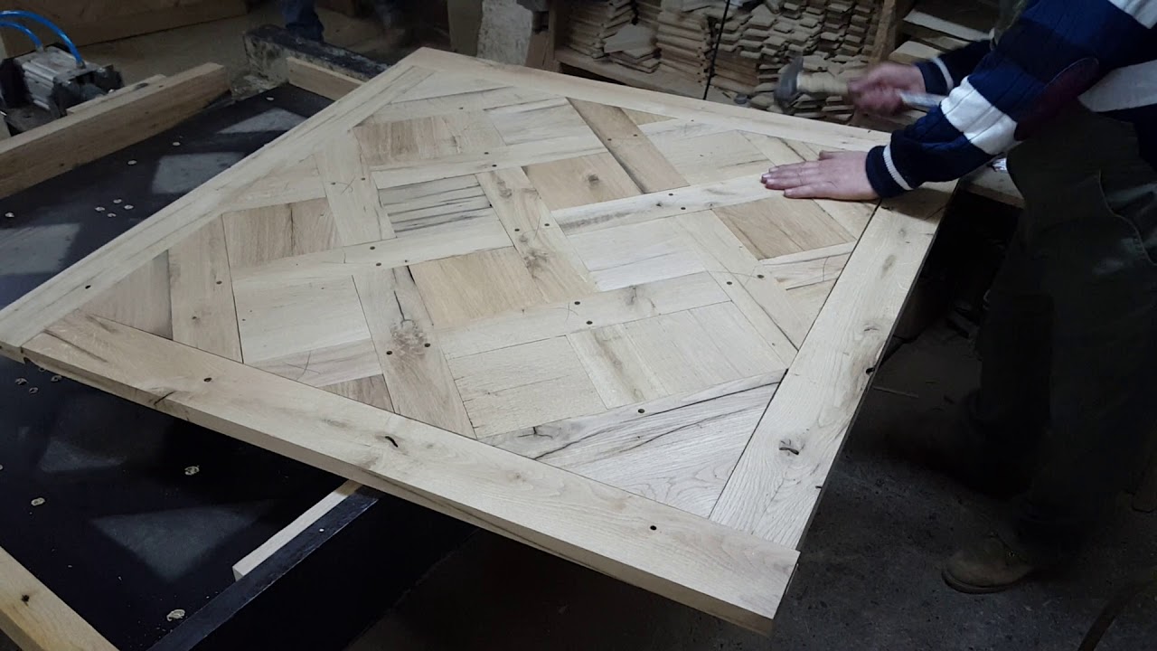 Versailles parquet flooring - manual assembly of the elements