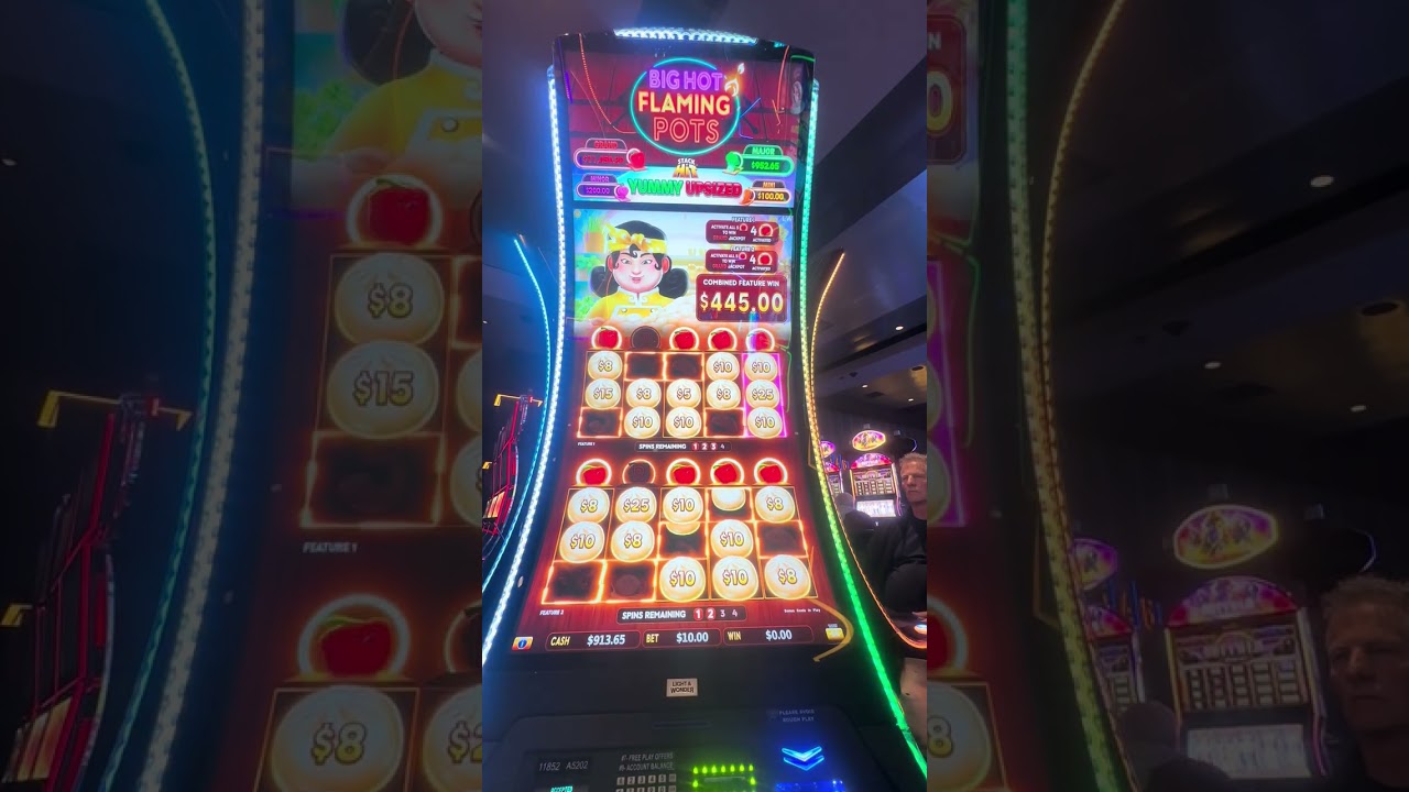 I decided to go bigger. I went $10 bets and I hit a double bonus on the flaming pots.