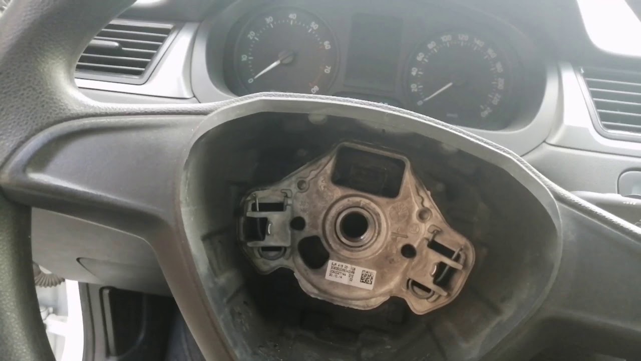 Как снять руль на Skoda rapid? Ставлю кожаный руль. DIY