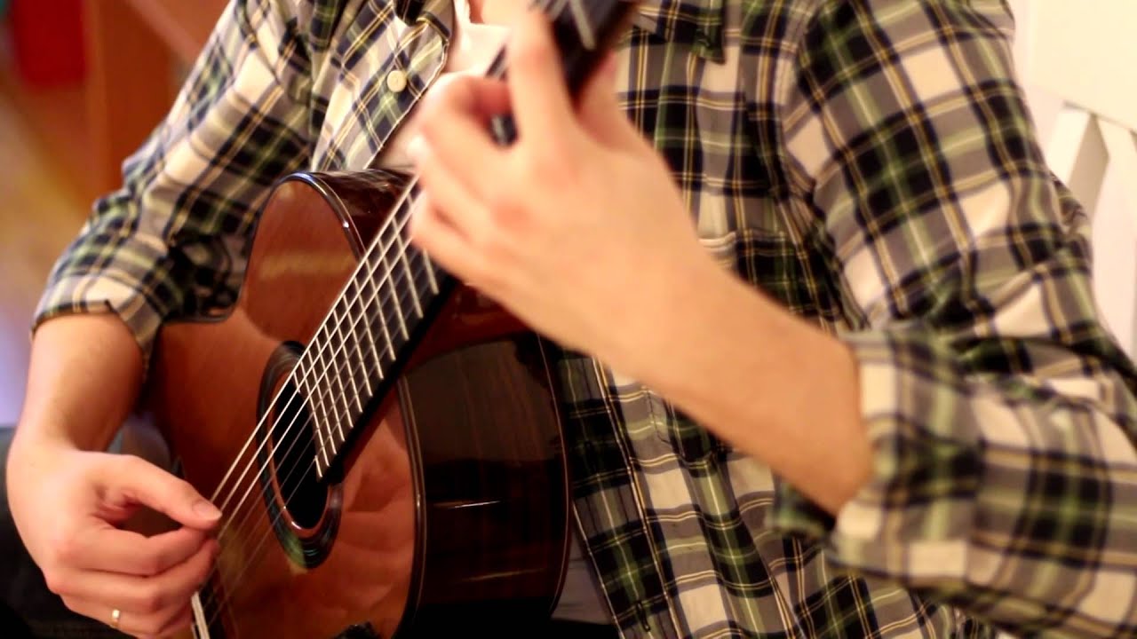 Patrik Kleemola plays Leo Brouwer&acute;s Estudio 14 (Estudios sencillos)