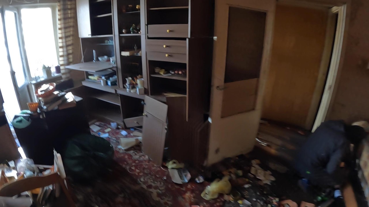 Квартира, в которую давно никто не заходил &mdash; неожиданные находки внутри 