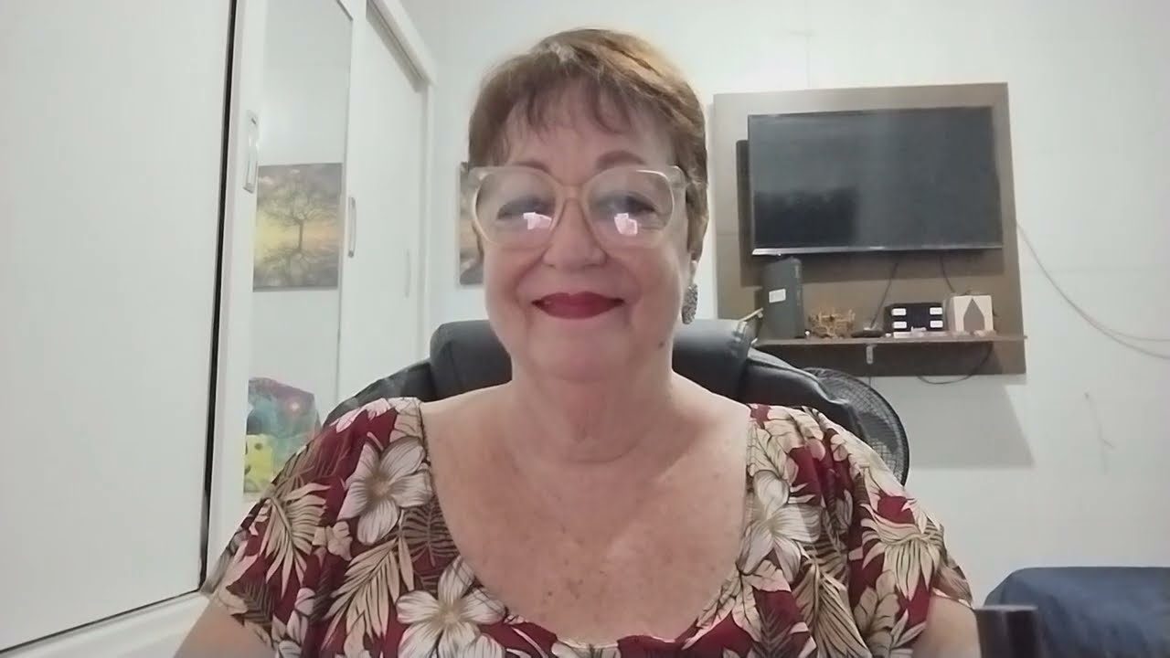 #Respondendo perguntas dos inscritos#Valmira e Célia fizeram as pazes?