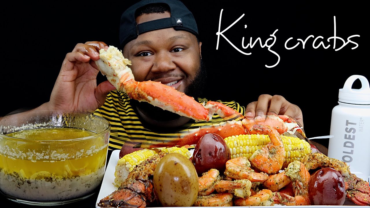 SEAFOOD BOIL| KING CRAB, PRAWNS DRENCHED IN MY LEMON GARLIC BUTTER SAUCE