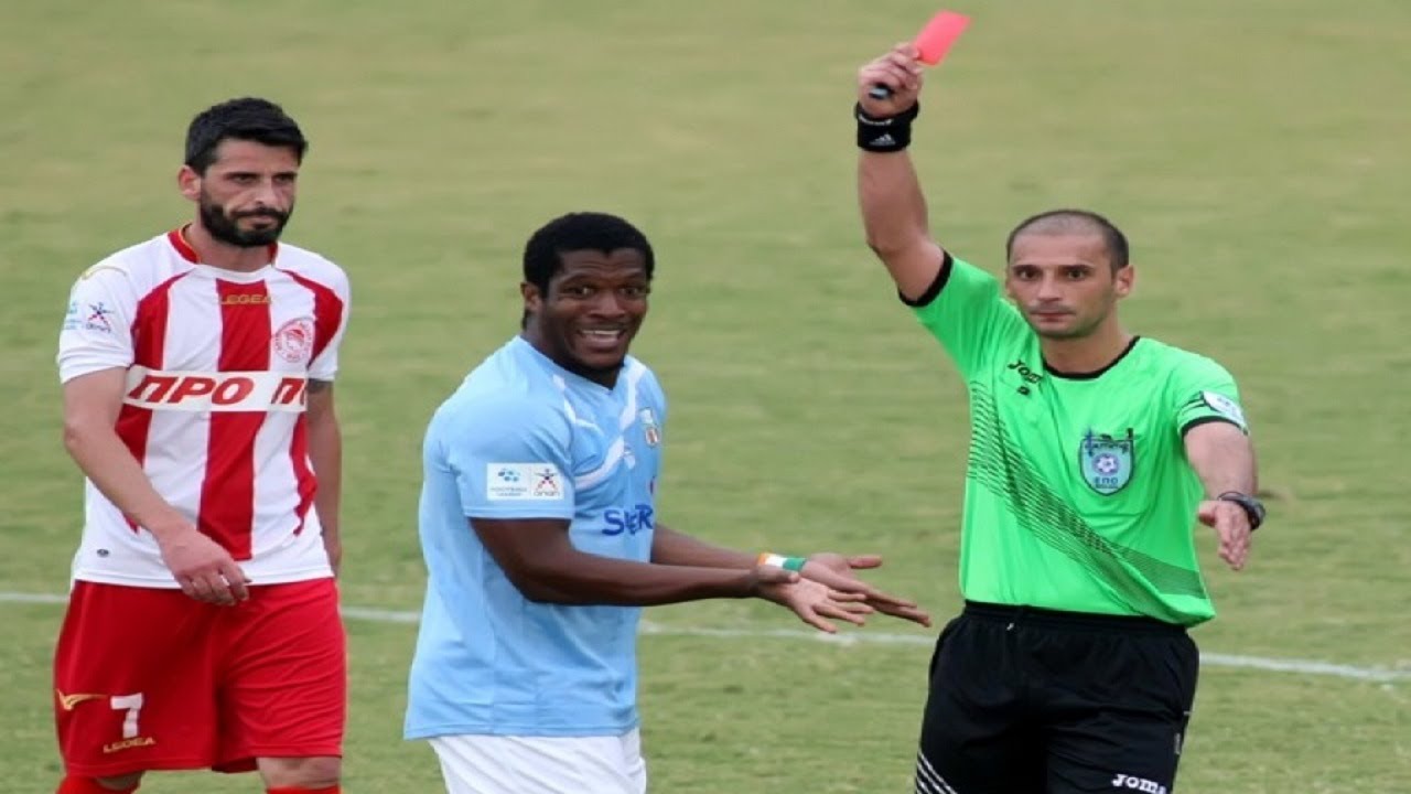 FASTEST RED CARD EVER!