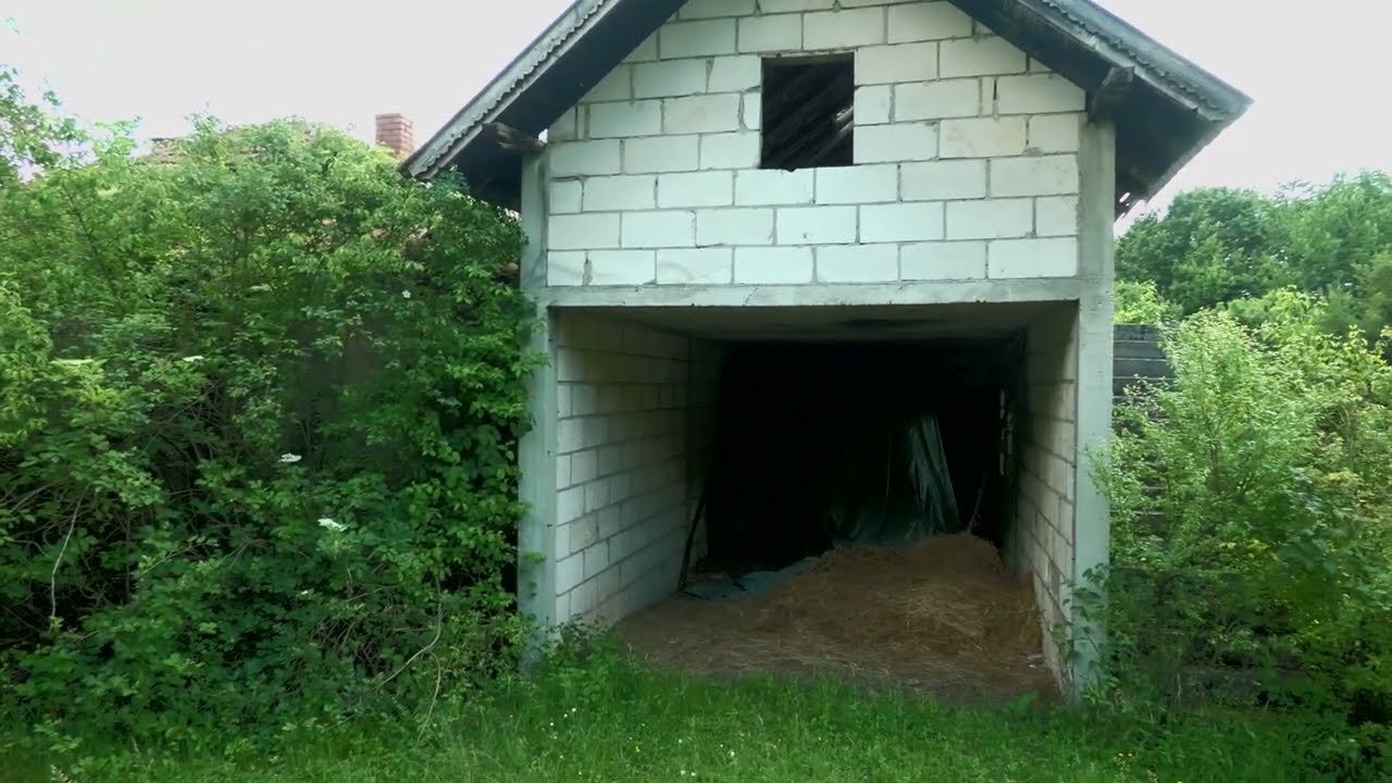 Tragom prošlosti ; Kuće u Mjestu Dabojevići kod Srebrenika Napuš. 90'-g