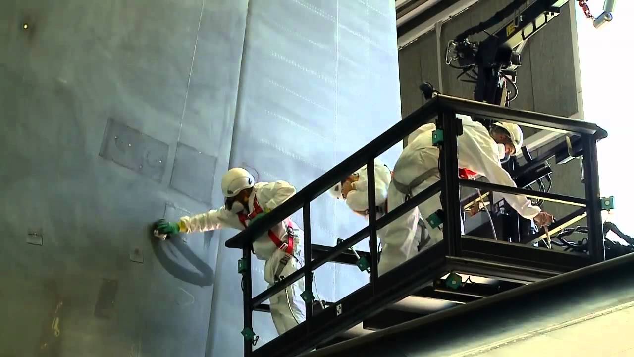 Le Transall R18 fait son entrée au Musée de l'Air
