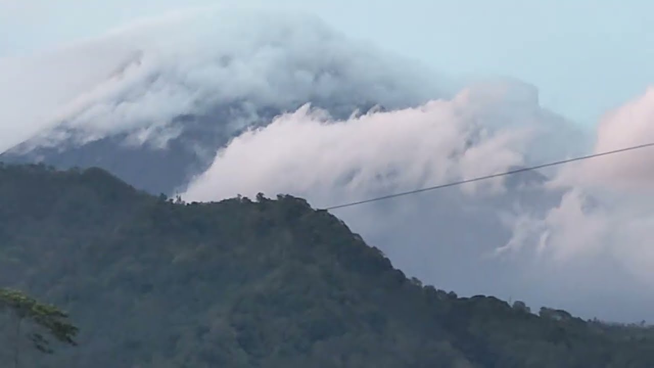 LIVE NGERIH !!!! SETELAH ERUPSI SEMERU HUJAN LEBAT AREA ATAS DISERTAI ANGIN KENCANG