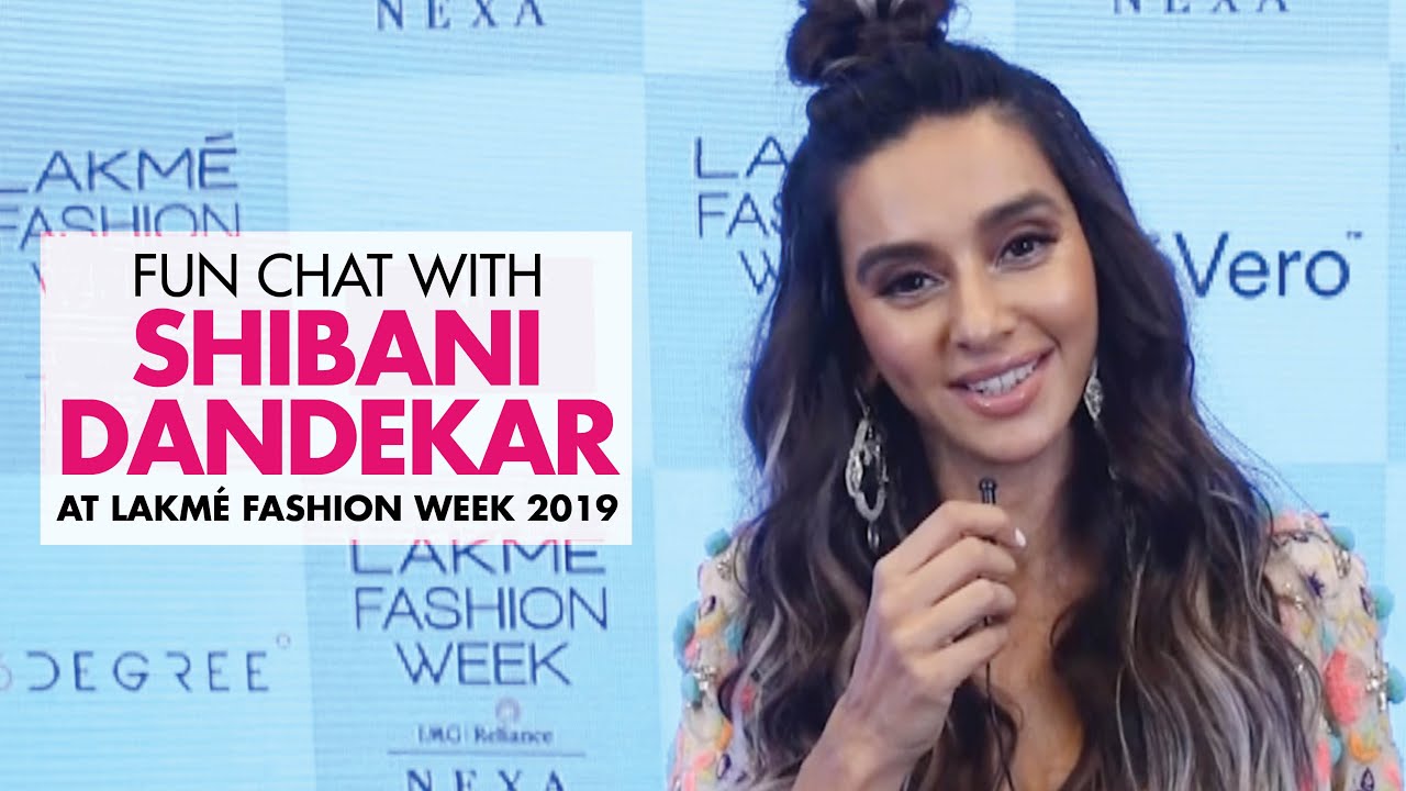 Rapid fire with Shibani Dandekar at Lakme Fashion Week | Shibani Dandekar & Farhan Akhtar at LFW