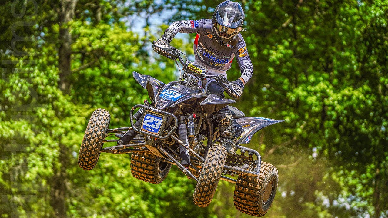Pro Rookie Zack Decker ripping at Braircliff MX