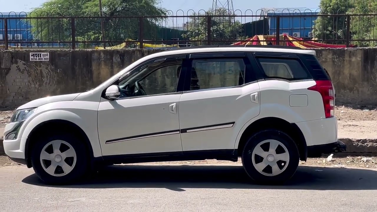 2017 DIESEL MAHINDRA XUV 500 W6 RS 5.75 LAKH