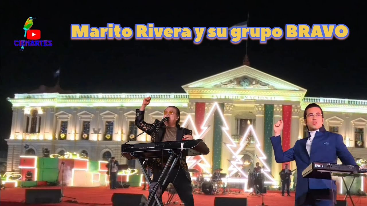 Marito Rivera y su grupo BRAVO panchangón en #centrohistórico #elsalvador #fiesta #findeaño2025 