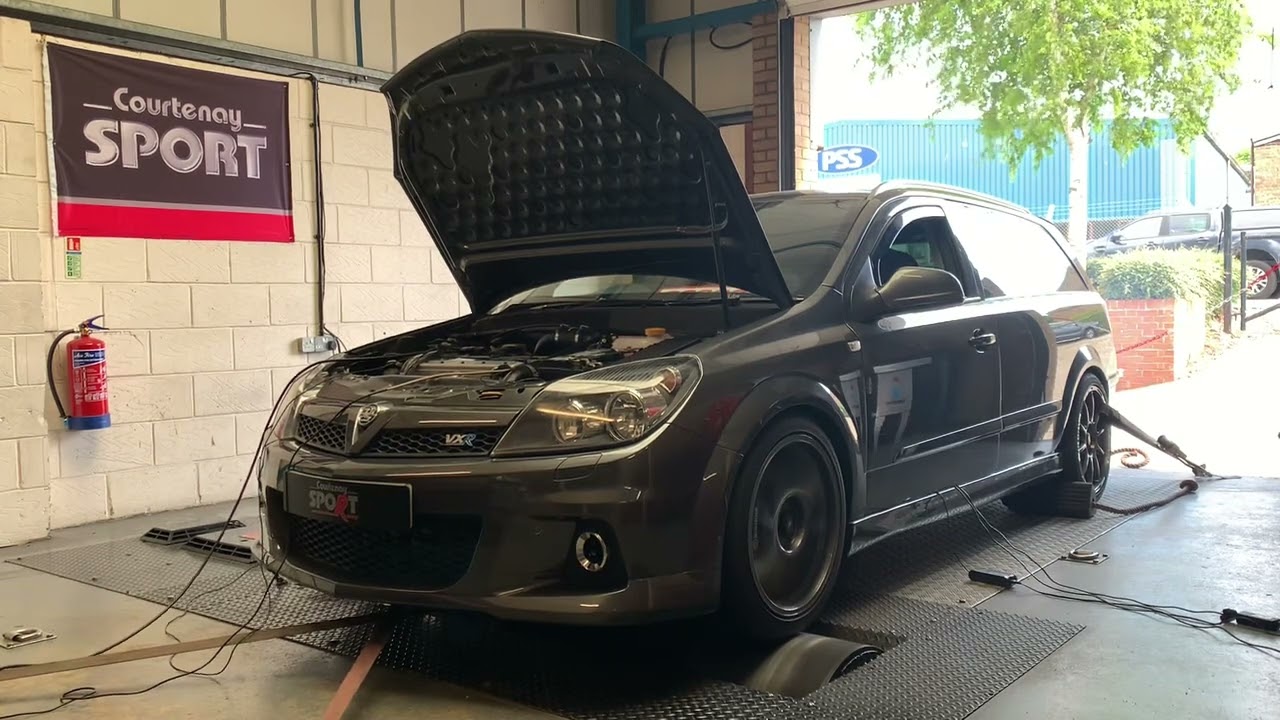LEH Technical Grey 471 Bhp Astra Van