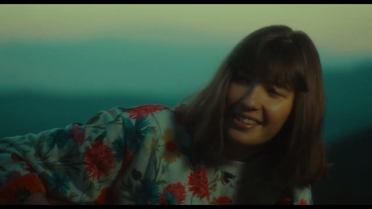 Masha Palazzo - STRONZO (Official)