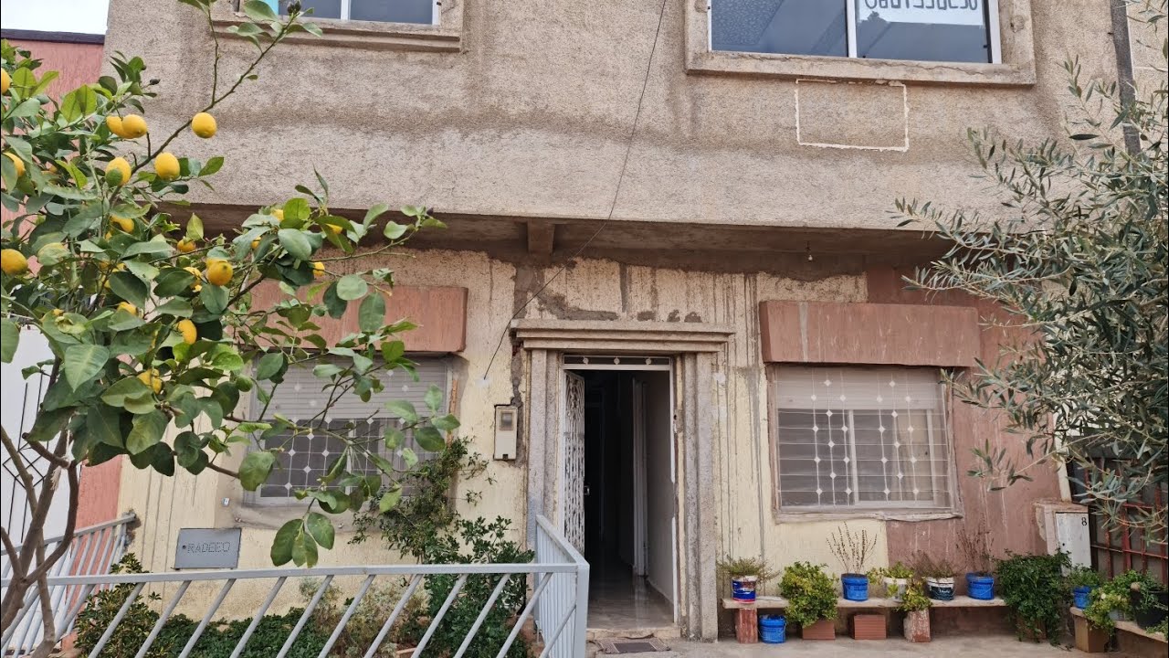 منزل للبيع🏡ذو طابقين +غرف بالطابق السطحي❣️54مليون قرب مدرسة شفشاوني ✅️📲0638050976