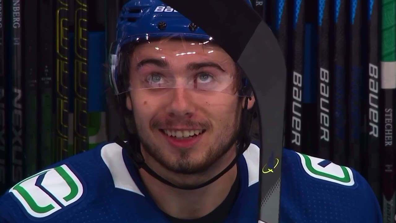 soft/happy quinn hughes scenepack