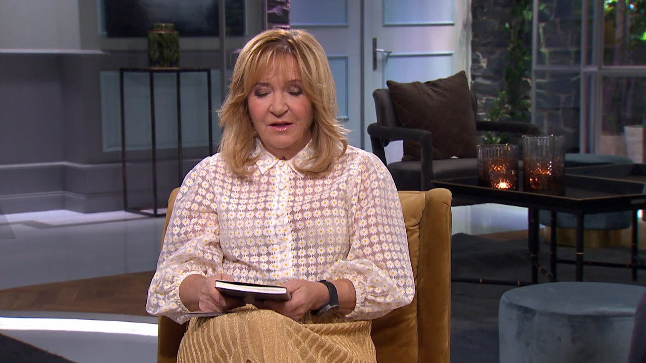 Musse Hasselvalls om pappans sj&auml;lvmord: &rdquo;Ju mindre han pratade, desto mer o&hellip; - Malou Efter tio (TV4)