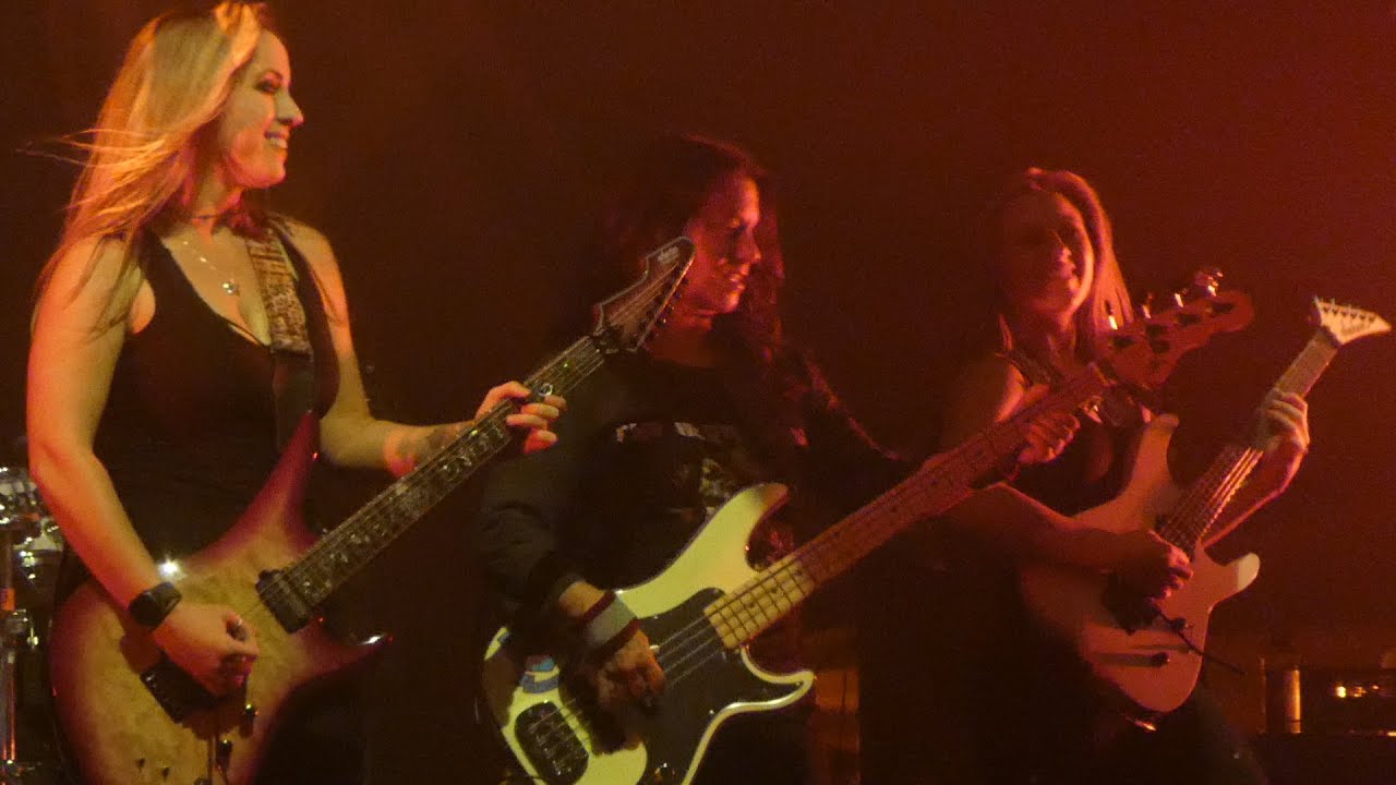 The Iron Maidens - Aces high / Powerslave (Iron Maiden covers)  Live Paris 2024