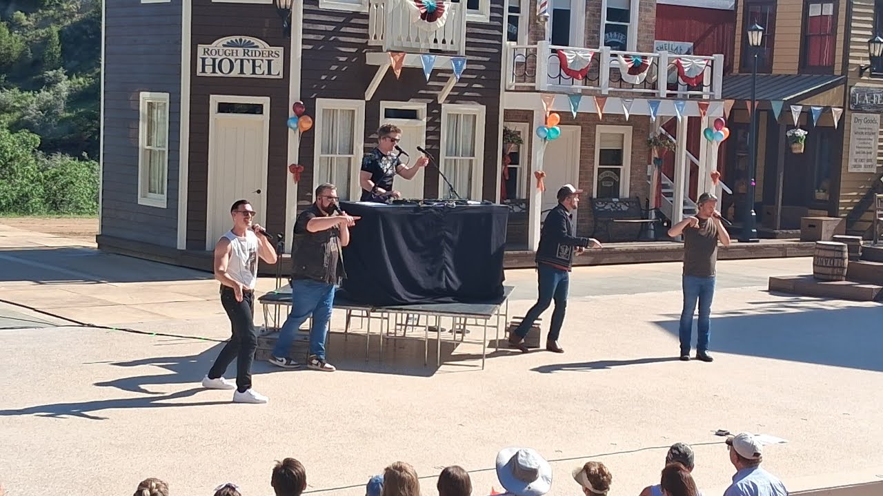 Home Free Finale July 5, 2025 Medora Ampatheater