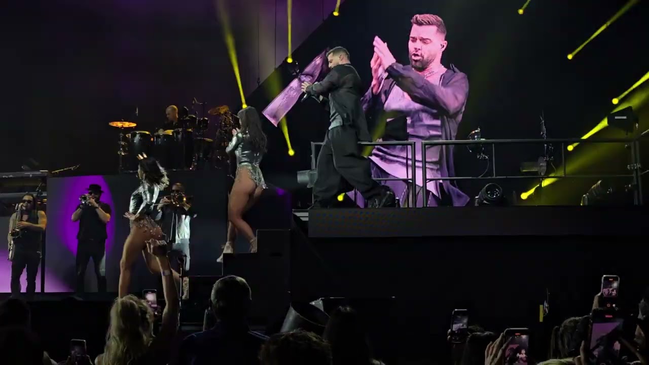 Ricky Martin-Shake Your Bon-Bon