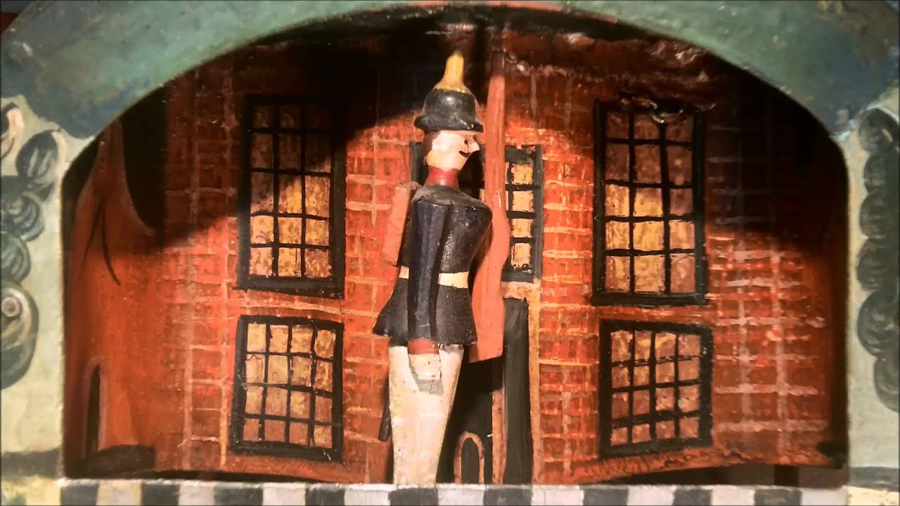 Friese staartklok met Wandelende Soldaat