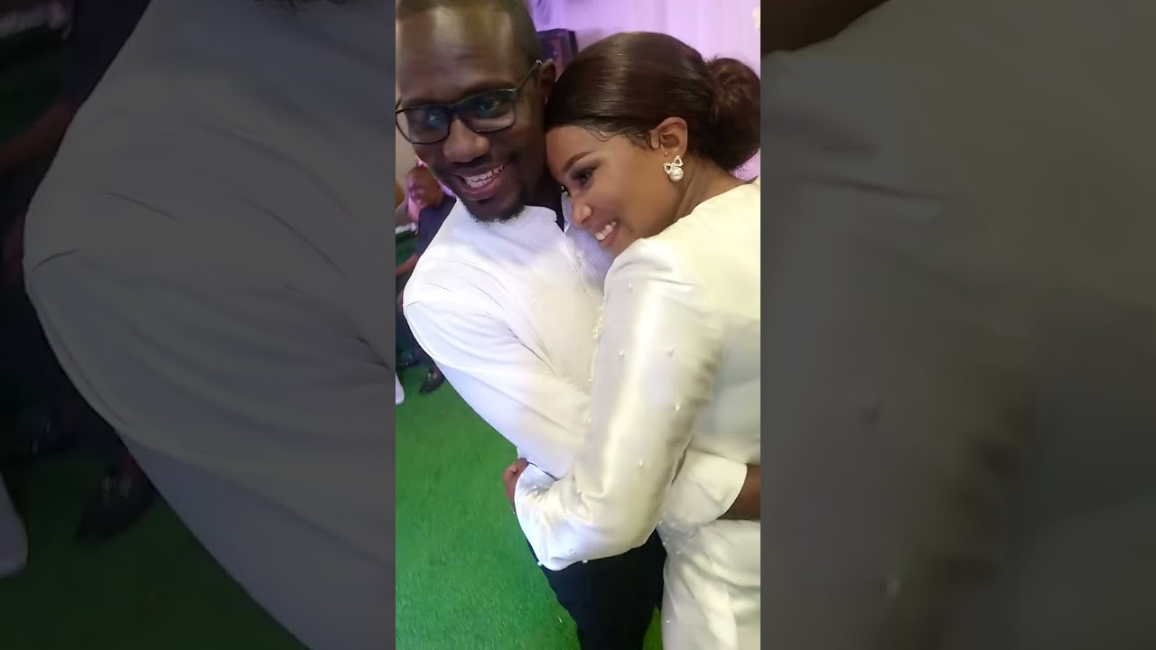 This Bride love's to Kiss