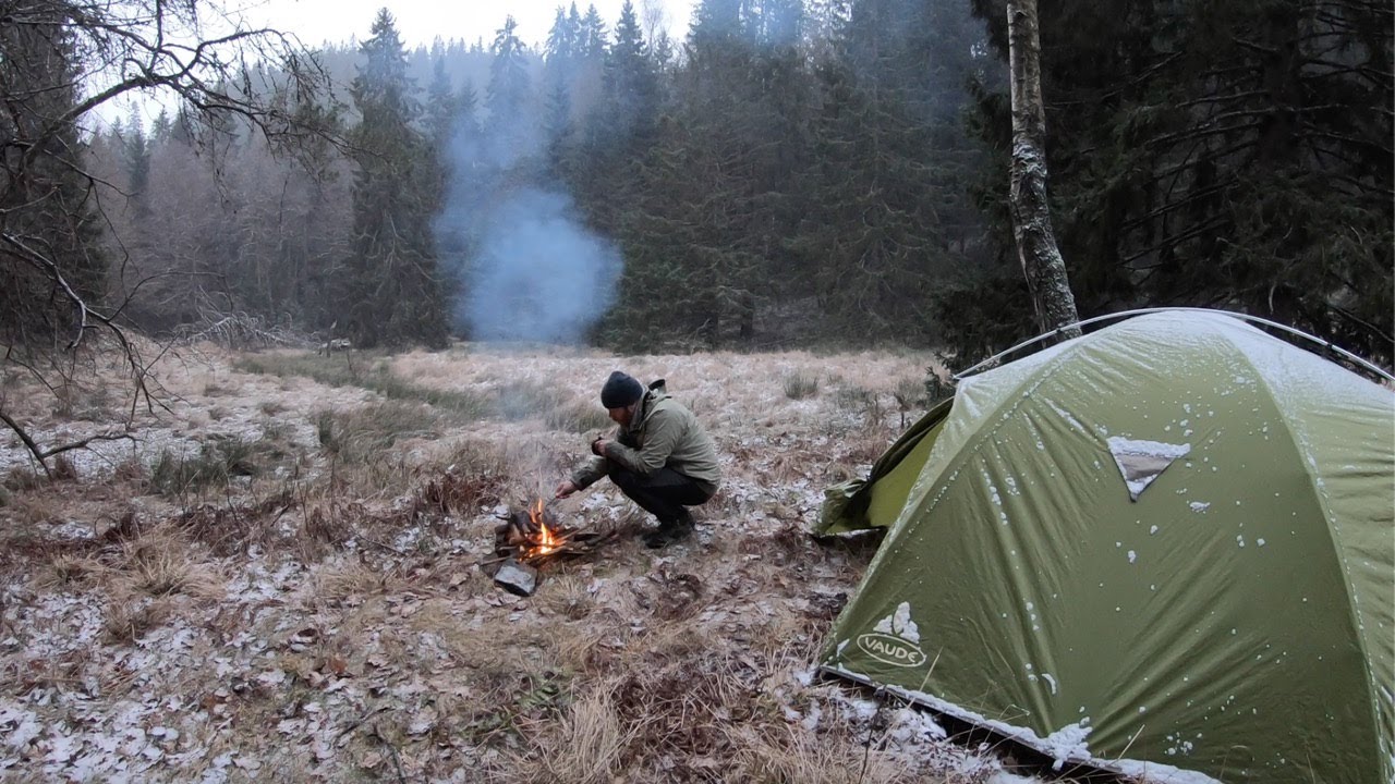Solo winter camping overnight in snowfall  | Making flaming hot Pan Pizza...