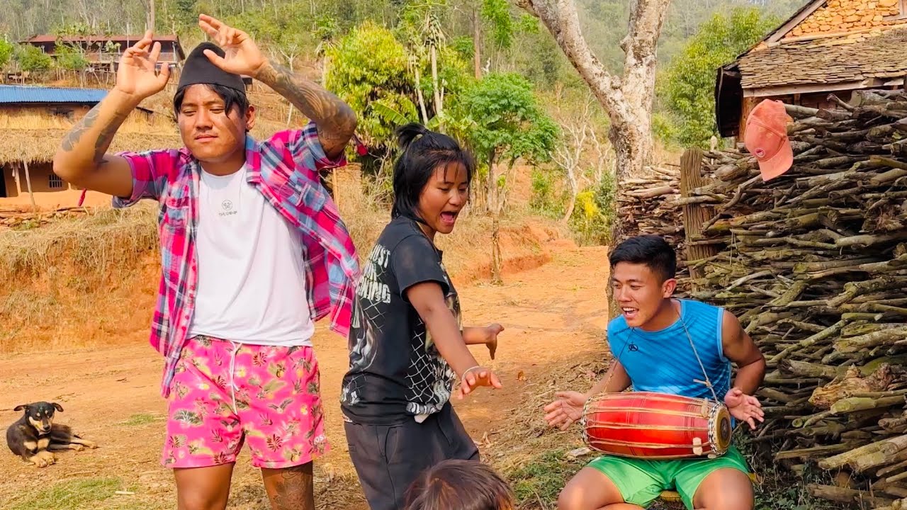 Jhyapai maya lai halau vaney ni thik xaena jamana😂​⁠@DonaThapaAkaChocolateyBoy #alanthapa