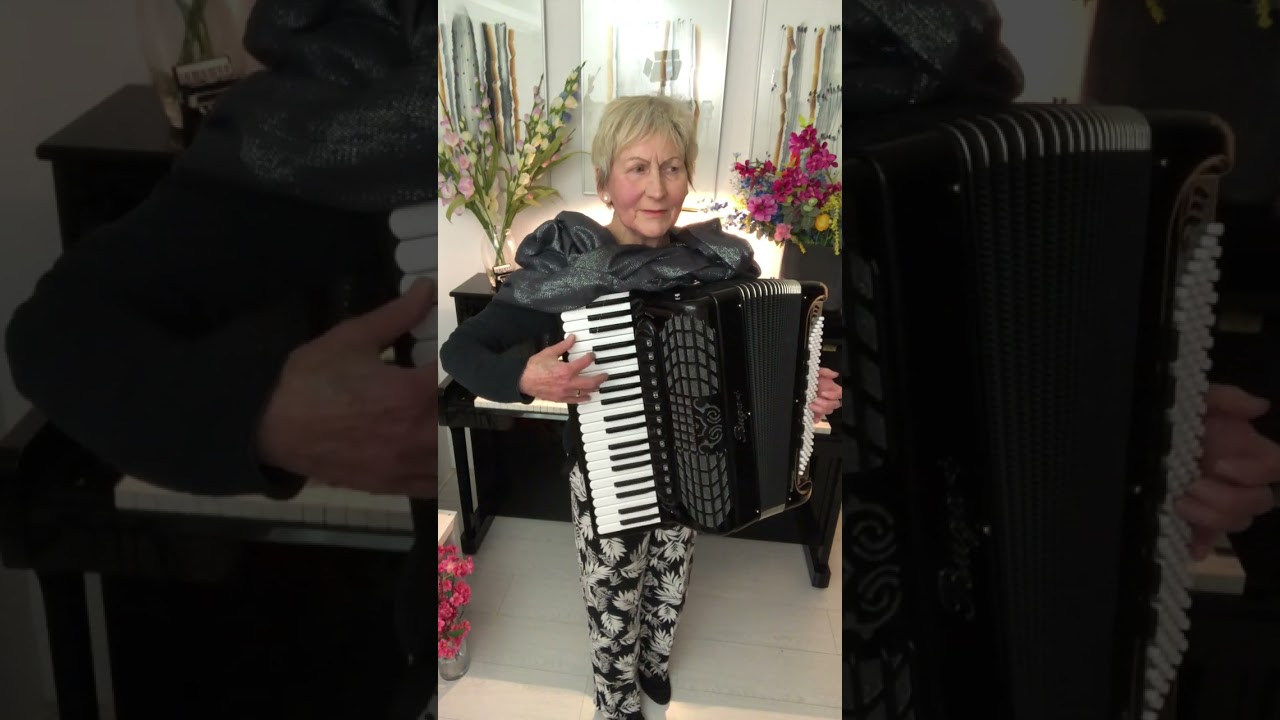 Medley from Wind Mountain Thyme and Stornoway and Westering Home - from Scotland