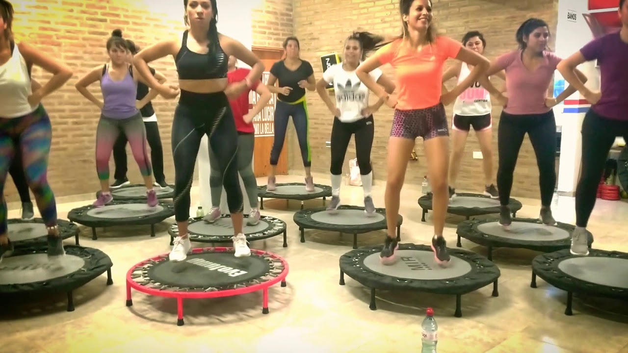 Armin Van Buuren Blah blah blah Remix jumping fitness Jump Aero Jump electrónica electro jumpers