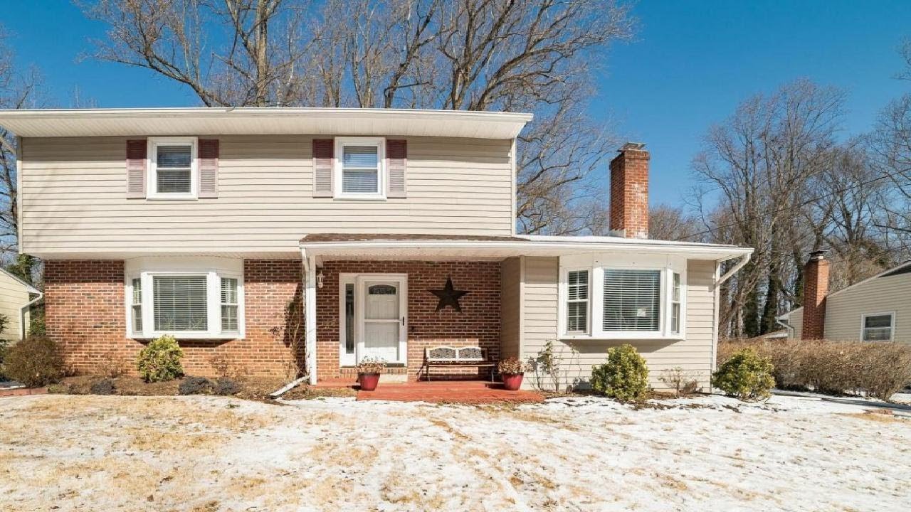 566 PALISADES BOULEVARD, CROWNSVILLE, MD Presented by Melissa Cheetham.