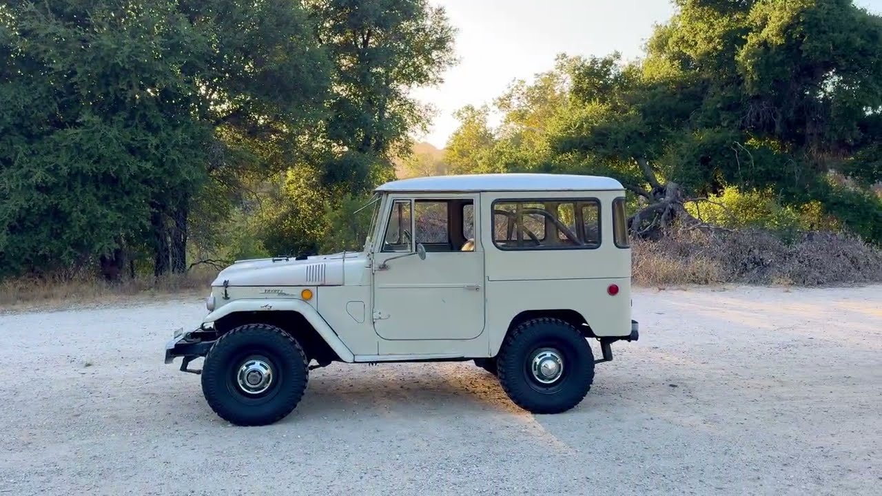 2F-Powered 1969 Toyota Land Cruiser FJ40 4-Speed Walk Around Part 1
