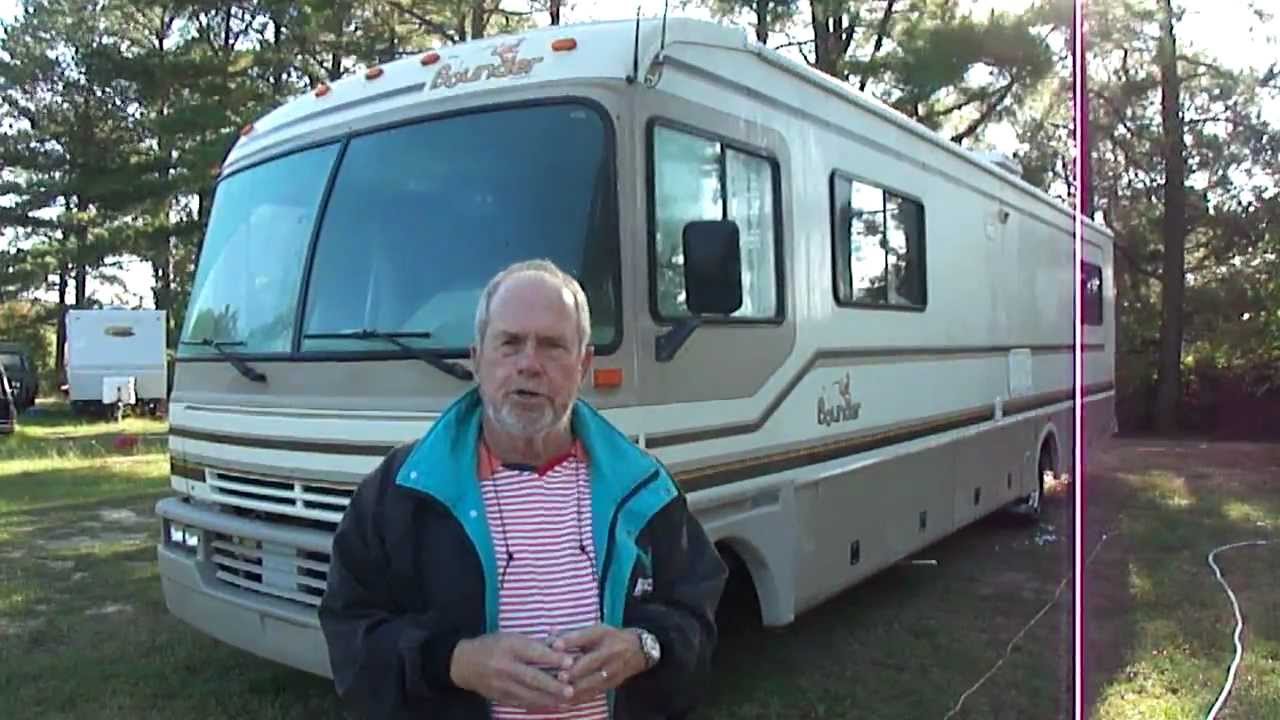 1996 Fleetwood Bounder 35UW Walkaround