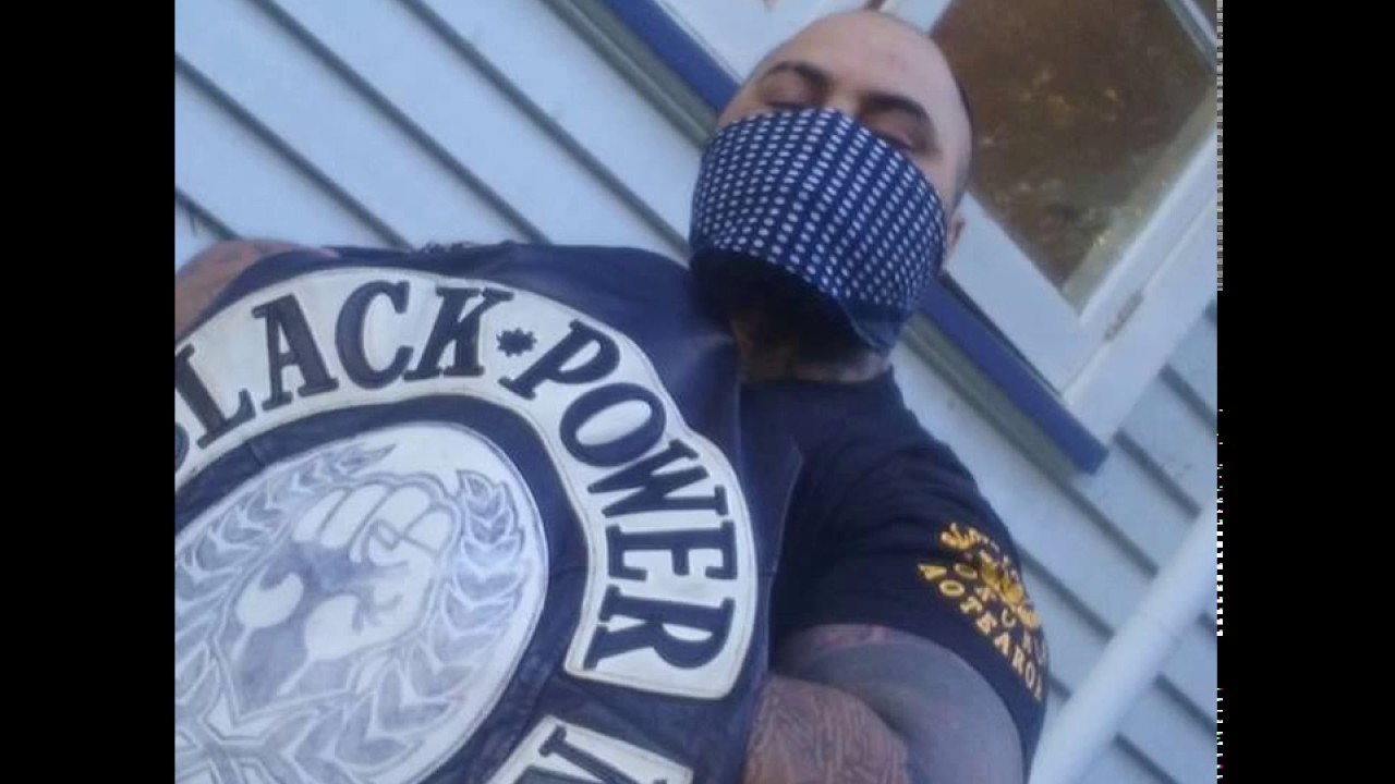 BLUE BANDANA SKYS