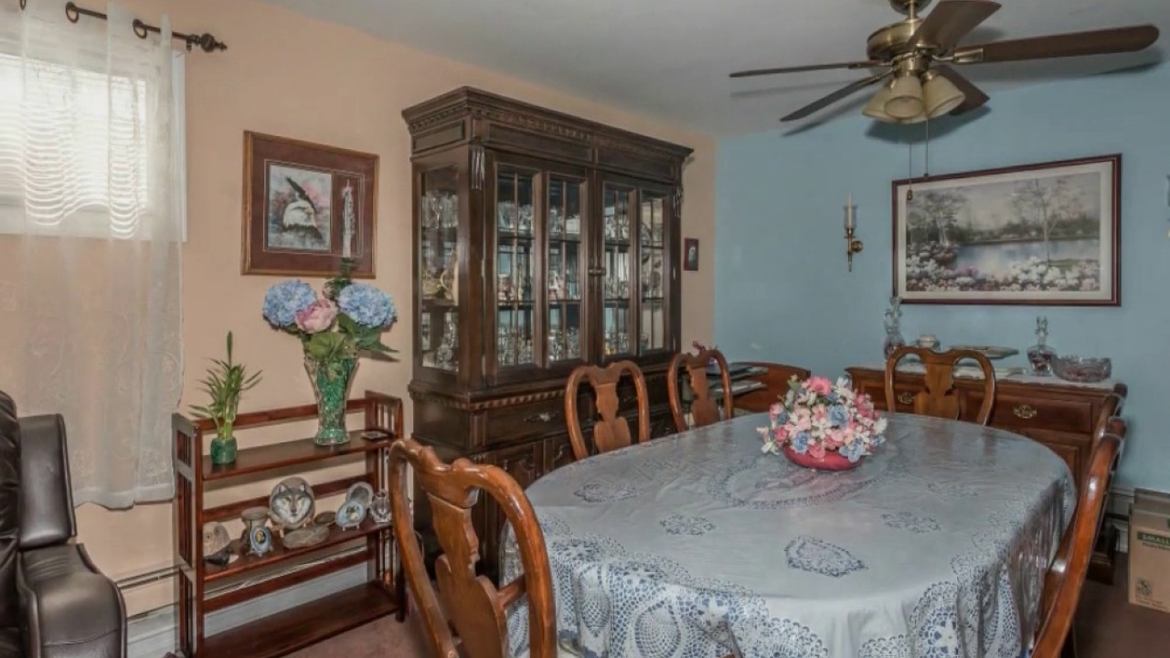 3518 Woodward Ave, Wantagh, NY 11793